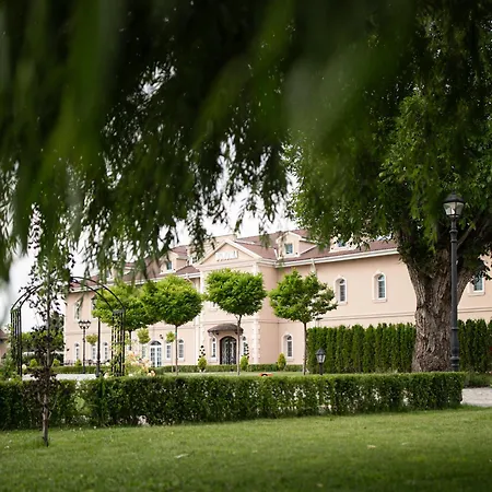 Bononia Estate Winery & Hotell
