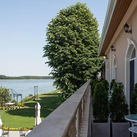 Bononia Estate Winery & Hotell Koshava