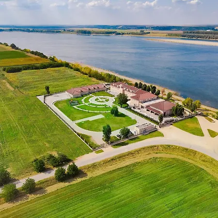 Bononia Estate Winery & Hotell Koshava