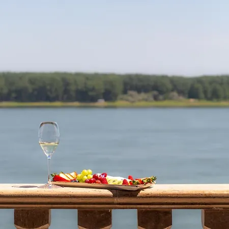 Bononia Estate Winery & * Koshava